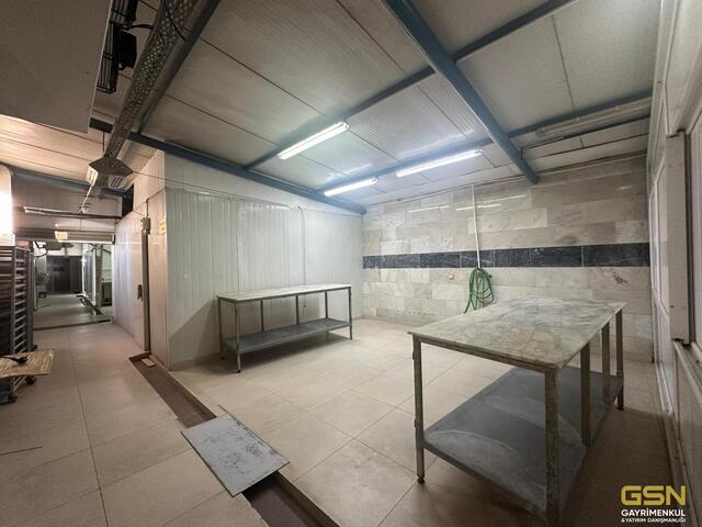 64-İZMİR BORNOVA PINARBAŞINDA SATILIK İŞYERİ VE ARAZİ